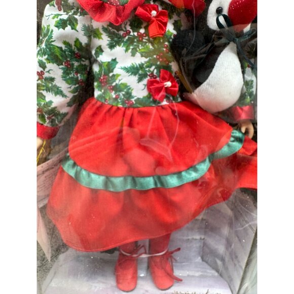 Yuletide treasures genuine porcelain doll Anna 1996 special edition holly READ - Picture 3 of 8